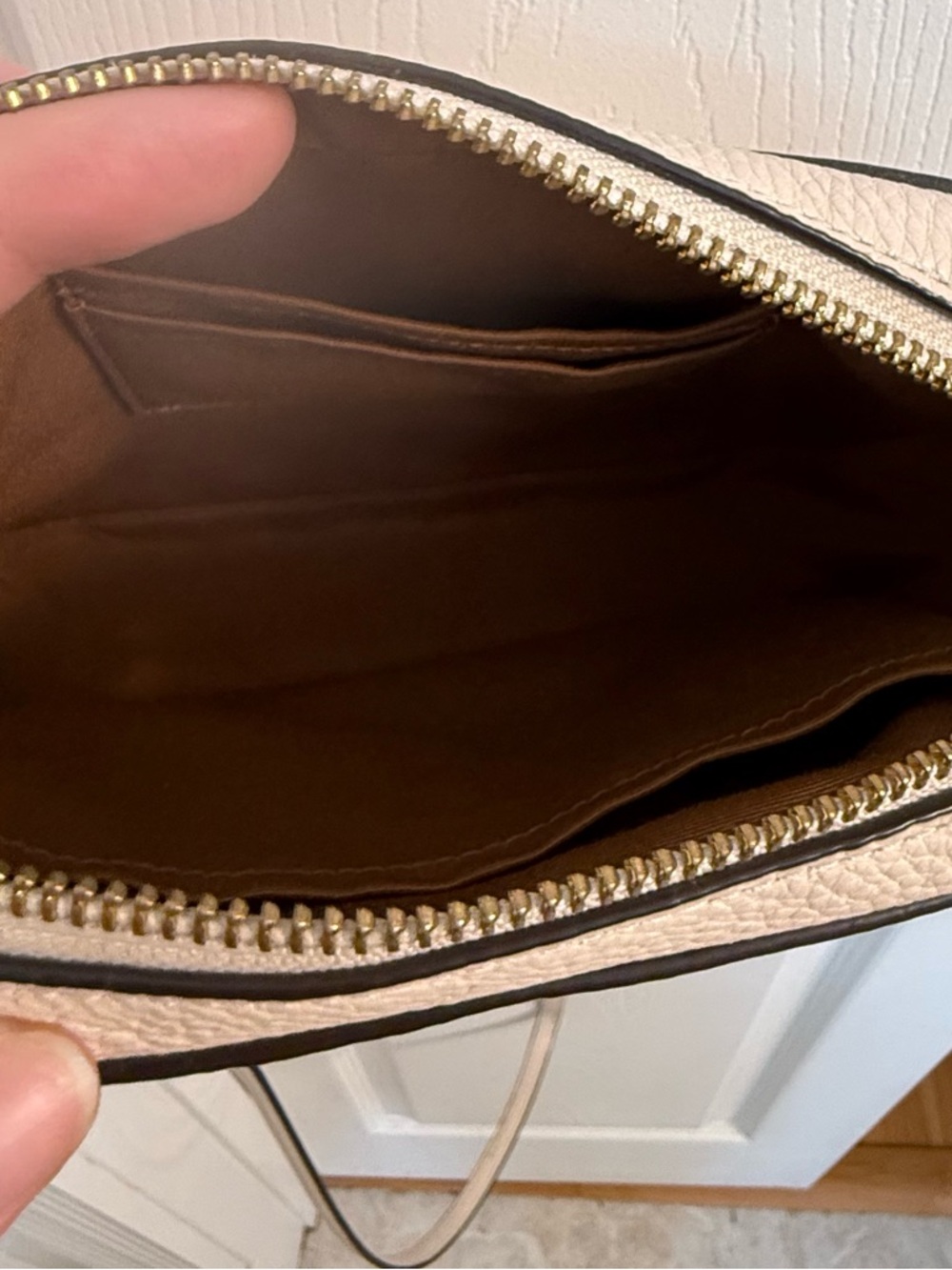 Coach Pebbled Leather Crossbody Bag in Off White with Gold Hardware - Picture 3 of 4
